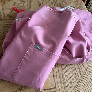 FIGS SET: Chalk Pink 2XL